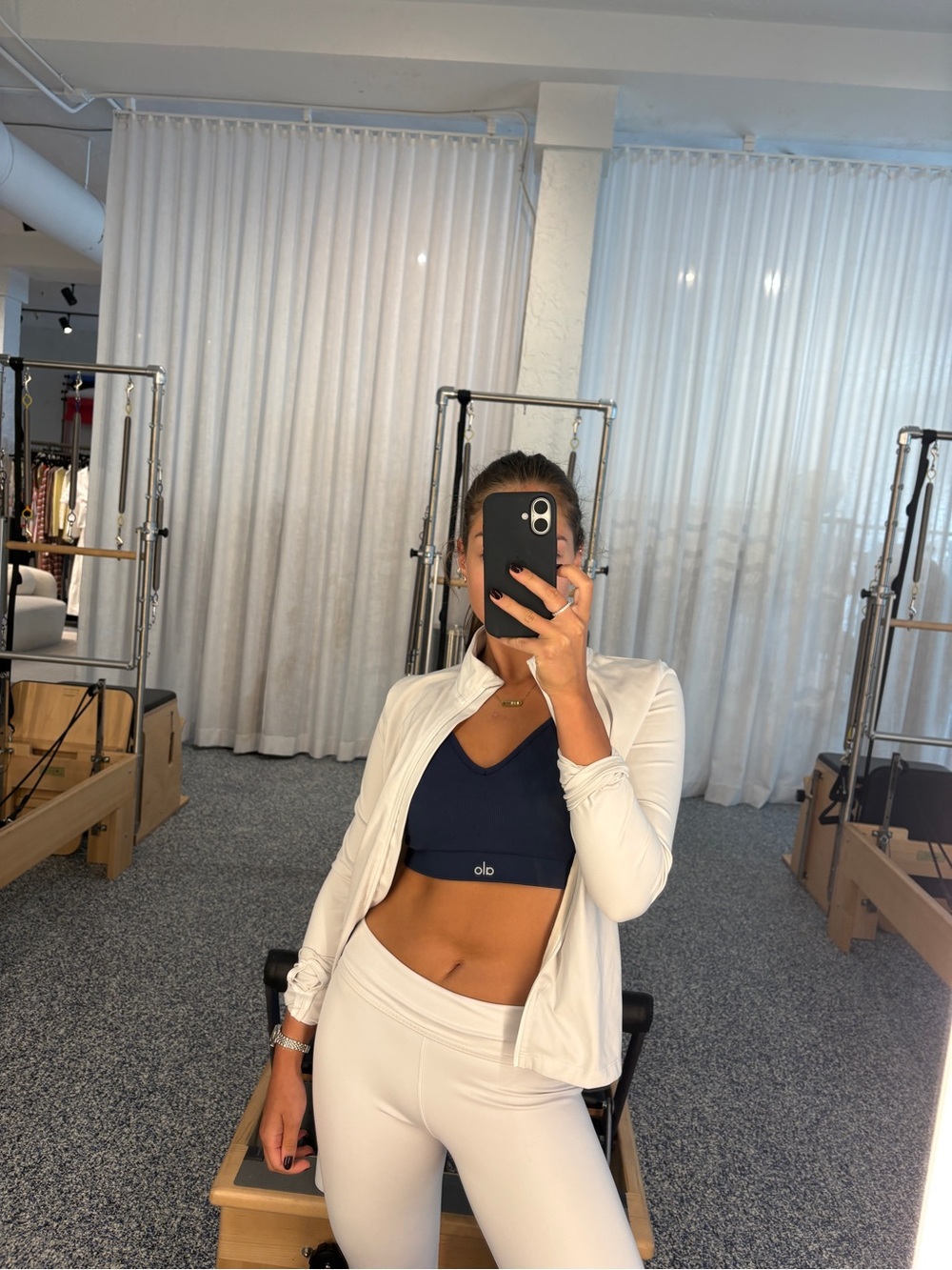 Alo yoga sports bra